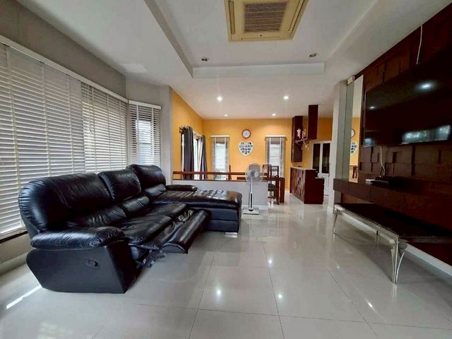 บ้านหลังใหญ่ 2 ชั้น แปลงมุม ทำเลดี  โครงการ กุลพันธ์วิลล์12 สารภี