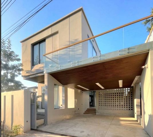 บ้านพลูวิลล่าสุดหรู ให้เช่า 120,000 บาท/เดือน ขาย 17.9 ล้าน 100 ตรว. #สันกำแพง สไตล์โมเดิร์น ทำเลศักยภาพ เพียง 15 นาที ถึงเซ็นทรัลเชียงใหม่