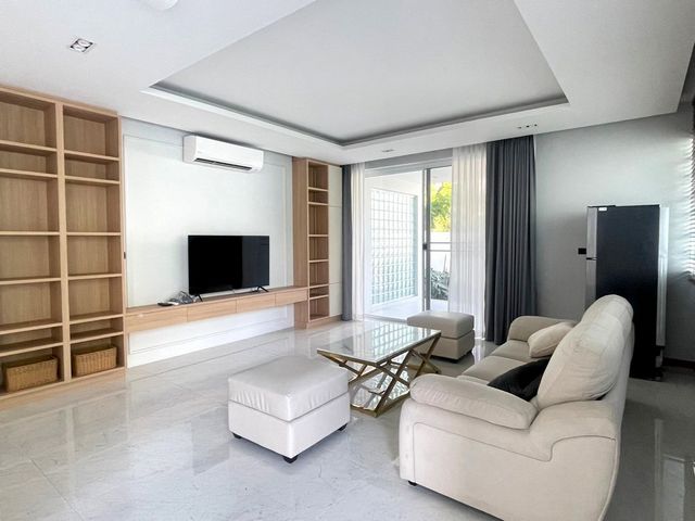 พูลวิลล่าให้เช่า 110,000 บาท/เดือน ขาย 16.49 ล้าน #เชียงใหม่วิวดอย1 #หางดง เฟอร์นิเจอร์บิ้วอินลอยตัว #สไตล์โมเดิร์นมินิมอล ดีไซน์เรียบง่าย