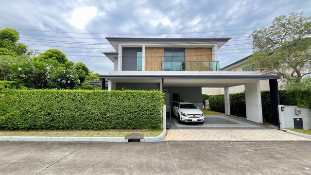 ขายขาดทุนบ้านเดี่ยวหรู 2 ชั้น มบ. เซนโทร ราชพฤกษ์ 2 ขนาด 86.4 ตรว. 4 นอน 5 น้ำ บ้านสวย ตกแต่งครบ ใกล้รถไฟฟ้าสายสีม่วง