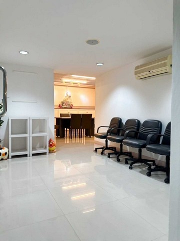 ให้เช่าอาคารสำนักงาน 2 ชั้น พื้นที่ 200 ตรม. ซ.สุขุมวิท 42