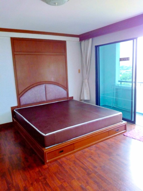 ศรีนครินทร์ 68ตร.ม ARLหัวหมาก1กม.ให้เช่าคอนโด รีเจนท์ .แม็กซ์แวลู พัฒนาการ 600ม.  1-2นอน  ห้องมุม 1น้ำ  ชั้น8 ตึกB เฟอร์ เครื่องใช้ไฟฟ้า