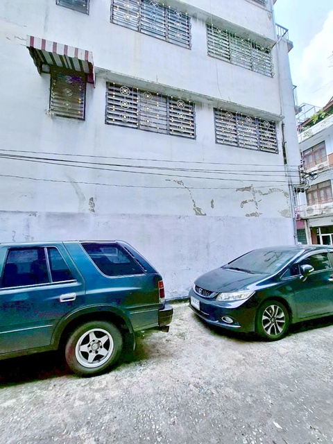 สะพานพระราม8 450ม. MRT วัดมังกร 3.3 กม.กรุงเกษม ให้เช่าอาคารพาณิชย์ 4 ชั้น ตลาดนางเลิ้ง 1.3 กม. ถนนข้าวสาร 1.6 กม.