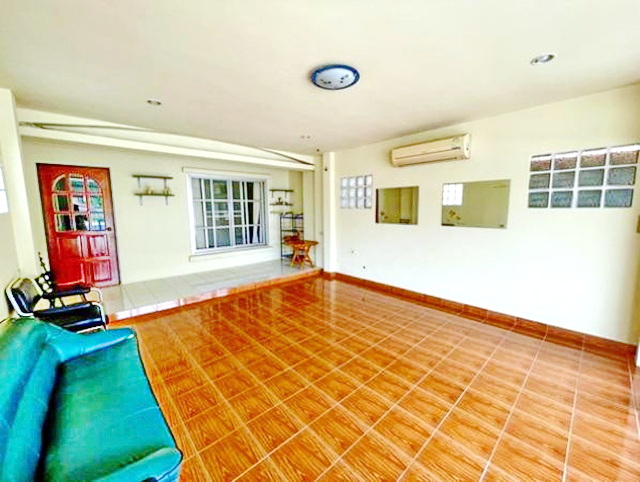 โลตัส ขอนแก่น 1.8 กม. ม.ให้เช่าทาวน์เฮ้าส์ 2 ชั้น พร้อมเฟอร์  4 นอน ขอนแก่น 4.5 กม. ตลาด หนองกุง 1.4 กม. ถ.มิตรภาพ -เลี่ยงเมืองขอนแก่น