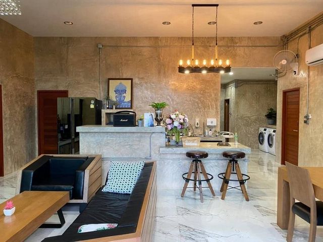 ให้เช่า 75,000 บาท/เดือน ขาย 15.9 ล้าน #พูลวิลล่าอำเภอเมือง #สันผีเสื้อ 300 ตรว. ยกระดับ ตกแต่ง ทันสมัย วิวเขา ทุ่งนา สามารถทำAirbnb ได้