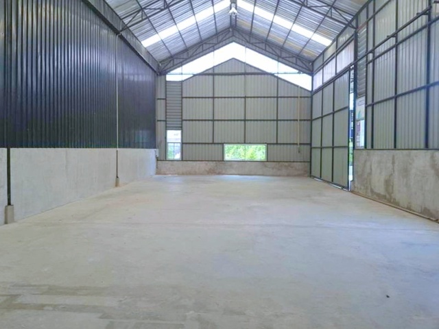 โลตัส โชคชัย4 700ม. เดอะแจส วังหิน 1.2 กม. ให้เช่าอาคาร  250ตร.ม. พร้อมที่จอดรถด้านข้าง ไฟฟ้า 3 เฟส สตรีวิทยา MRT โชคชัย4 2.6 กม.