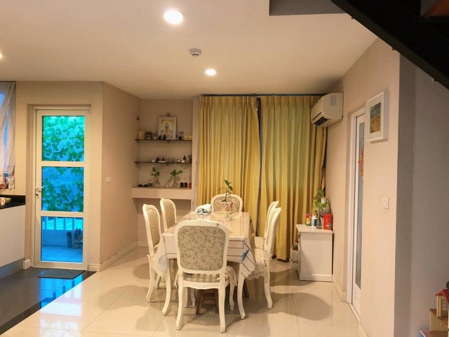 ให้เช่า คอนโด Elite Residence ซอยศรีนครินทร์ 5 ห้องแบบ Duplex 127.41 ตร.ม พร้อมอยู่ ใกล้รถไฟฟ้าสถานีศรีกรีฑา