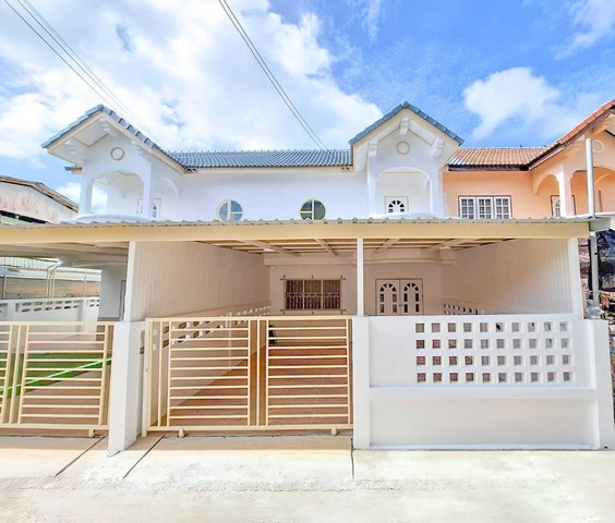 บ้านมินิมอล 2 ชั้น 30 ตารางวา ตรงข้าม เซเว่น ปตท กรอกยายชา ผ่อนเพียงเดือนละ 6000 บาท 