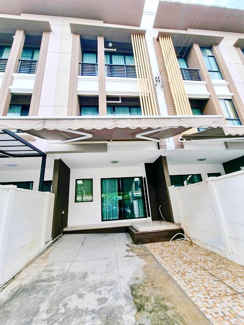 ให้เช่าทาวน์โฮม 3 ชั้น บ้านกลางเมือง MRT ภาษีเจริญ 1.3 กม. กัลปพฤกษ์ กำนันแม้น  17 ตร.วา.210 ตร.ม. เฟอร์ และเครื่องใช้ไฟฟ้า 3 นอน