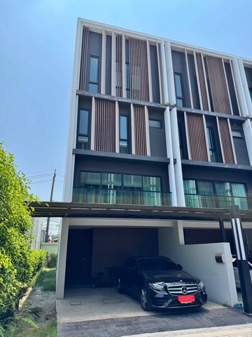  ให้เช่าโฮมออฟฟิศ 3.5 ชั้น หลังมุม บ้านออเทนส์ นาคนิวาส 48 สภาพใหม่มาก ใกล้ เซ็นทรัลอีสต์วิลล์