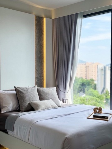 [ขาย] คอนโด The Deck ป่าตอง แสนสิริ | ชั้นบนสุด | วิวภูเขา-วิวสระ | 2 ห้องนอน 65.32 ตรม. | 9.99 ล้าน