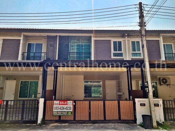 ลดราคา ทาวน์โฮม ดีไลท์ เดอลอฟท์ เมืองเอก - ม.รังสิต ราคาถูก