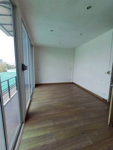 ให้เช่าโฮมออฟฟิต 4 ชั้น 300 ตร.ม. ย่านรามอินทรา 93 ใกล้แฟชั่นไอแลนส์ MRTวงแหวนรามอินทรา