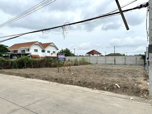 ขายที่ดินซอยนวมินทร์42 ทำเลศักยภาพ เนื้อที่ 118 ตาราวา (ถมดินสำหรับปลูกสร้างแล้ว) เจ้าของขายเอง