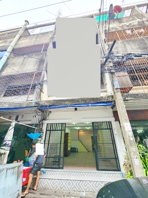 ให้เเช่าร้านอาคาร 3.5 ชั้น ประดิพัทธ์ 11-22 พญาไท ร้านอาหาร พหลโยธิน BTSสะพานควาย 640ม.  19ตร.วา. 239ตร.ม. BTSอารีย์ 1 กม.