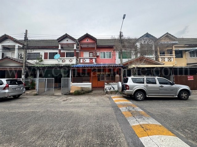 ทาวน์เฮ้าส์ อมรพันธ์ เทิดราชัน 13 สีกัน ดอนเมือง ต่อเติมเต็ม 