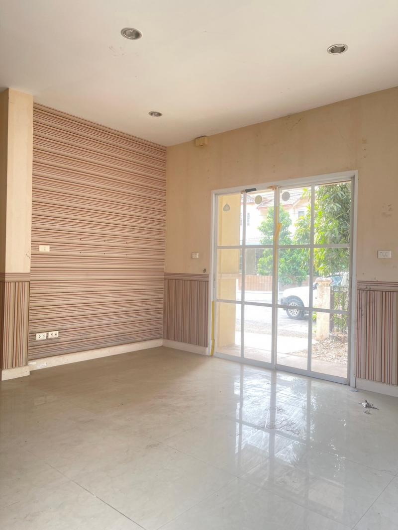 ขายบ้านเดี่ยวมือสอง อำเภอบางกรวย จังหวัดนนทบุรี  โครงการ ลภาวัน 15