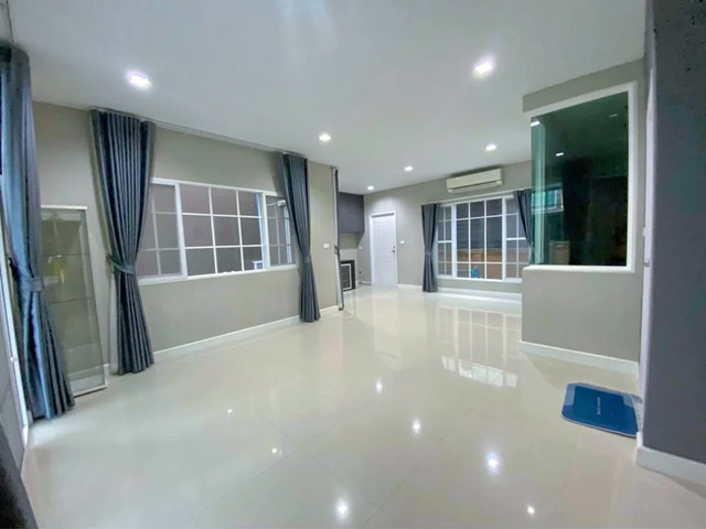 วัดพันท้ายนรสิงห์ รพ.พานาซี พระราม2 1.5กม.ให้เช่า บ้านแฝด 2ชั้น โกลเด้น 4นอน 29 ตร.วา.232 ตร.ม. รร.บางน้ำจืด 1.7 กม.