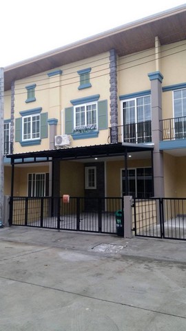 ให้เช่า ทาวเฮ้าส์ 2 ชั้น หมู่บ้านโกลเด้นทาวน์ 2 อ่อนนุช 65