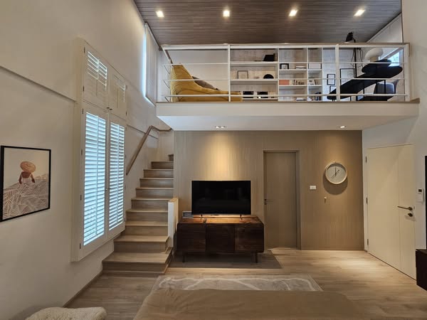 HR2745ให้เช่าทาวน์โฮม 2.5 ชั้น หลังมุม โครงการ Indy 2 บางนา - รามคำแหง 2 ใกล้ทางด่วน เดินทางสะดวก