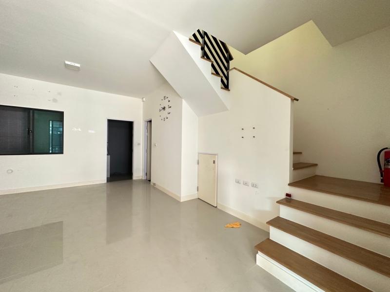 ขายทาวน์เฮ้าส์มือสอง อำเภอเมืองปทุมธานี จังหวัดปทุมธานี  โครงการ พลีโน่ ราชพฤกษ์ – แจ้งวัฒนะ