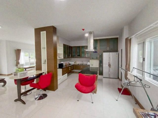 ขาย 9.9 ล้าน #แสนสราญ2 โมดชิค #หางดง 124 ตรว. บ้านเดี่ยวหลังใหญ่ #แปลงมุม บรรยากาศโปร่ง โล่ง สบาย ทำเลดี #ใกล้โรงเรียนนานาชาติหลายแห่ง