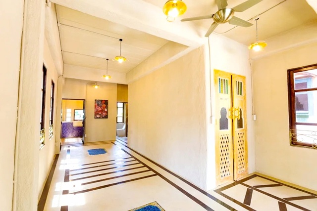 สร้างใหม่ สไตล์อังกฤษ 3นอน โลตัส เชียงใหม่  รวมโชคมอลล์ 700 ม.ให้เช่าบ้านเดี่ยว 3 ชั้น  2 น้ำ  ติดถนนใหญ่ สามารถทำการค้า