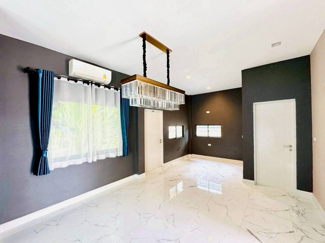 โครงการ บางกอก บูเลอวาร์ด ศรีนครินทร์-บางนา ถนน หนามแดง ตำบลบางแก้ว บางพลี,สมุทรปราการ