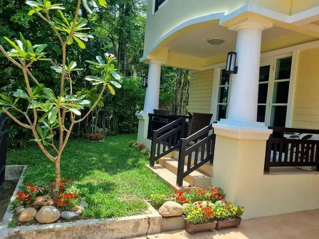 ขายต่ำกว่าราคา พูลวิลล่า 2 ชั้น รีโนเวทใหม่ ใกล้กาดฝรั่ง หางดง