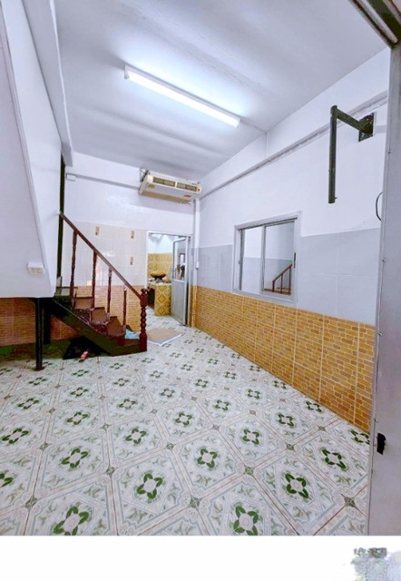 BTS สำโรง 900 ม.ให้เช่าอาคารพาณิชย์ 3 ชั้น 2คูหา กว้าง 8 เมตร 420ตร.ม.รร.นานาชาติเซนต์แอนดรูว์ส  2กม. 3นอน 3น้ำ  อิมพีเรียลสำโรง 900 ม.