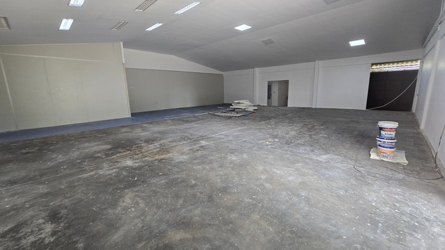 ให้เช่าโกดังเหมาะเก็บสินค้า ทำไลน์สดออนไลน์ WAREHOUSE FOR RENT รถใหญ่เข้าได้  ใกล้มอเตอร์เวย์  ห้วยกะปิ ชลบุรีติดต่อ:คุณวรรณ    : 064-782-8966  ID line  :   wan42879   https://line.me/ti/p/qbnaHZKGUkราคาเช่า25,000- 55,000บาท/เดือน  สัญญาขั้นต่ำ 3 ปี ประกัน 3 เดือน ล่วงหน้า 1 เดือนรหัสทรัพย์WANS6882- พื้นที่  250-500  ตารางเมตร- ห้องน้ำ2ห้อง- รถใหญ่เข้าได้- มีจอดรถมากกว่า  10+- ไฟฟ้า 3 เฟส- ใกล้ถนนสุขุมวิท- ใกล้ทางออกมอเตอร์เวย์- พร้อมใช้งานราคาเ�