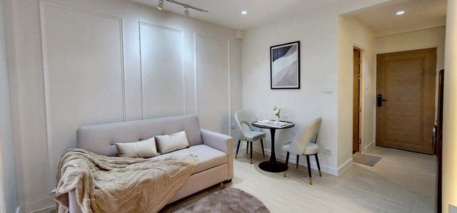 Hillside1 คอนโดพร้อมอยู่ ราคาดี! 2.09 ล้าน 32.89 ตรม. #ใกล้มช. วิวสวย #รีโนเวทใหม่ ตกแต่งครบ #Fully Furnished #ซื้ออยู่เองหรือปล่อยเช่าก็ได้