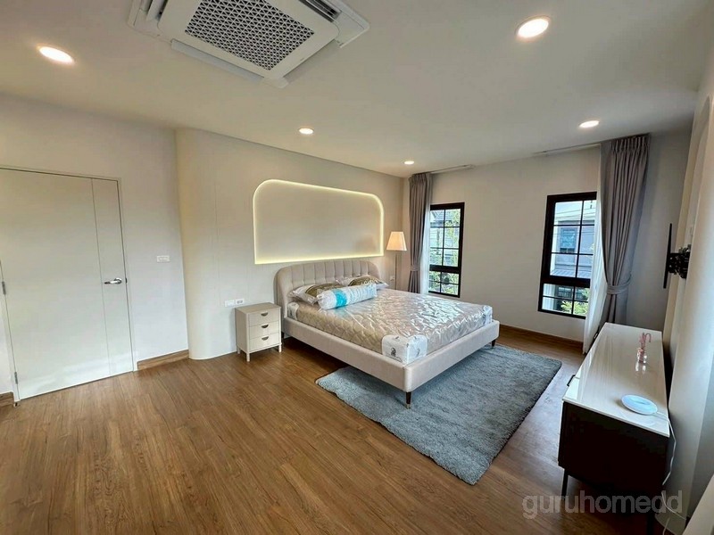 ให้เช่าบ้านเดี่ยว 2 ชั้น Centro Bangna หลังเมกา บางนา เนื้อที่ 66.5 ตรว 4นอน 5น้ำ เฟอร์นิเจอร์บิวท์อิน หลังมุม วิวสวน - ghd000701R