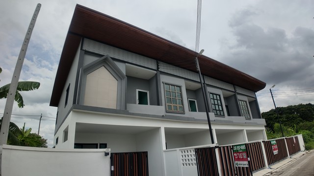 บ้านสิริกาญจน์ บางกรวย-ไทรน้อย ซอยสนเพชร3 บ้านใหม่พร้อมเข้าอยู่ แถมมีโปรพิเศษรออยู่มากมาย