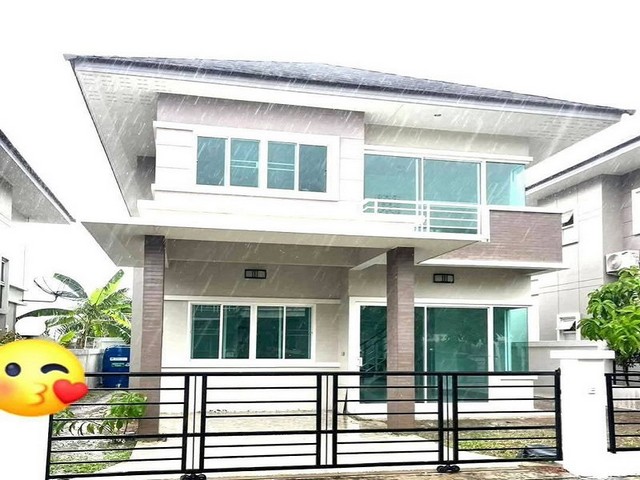 TEL:088-559 5199 คุณเอLine:https://line.me/ti/p/C0eGe0whLXด่วน! บ้านเดี่ยวให้เช่า โครงการ So Good Village ปลวกแดงเพิ่งรีโนเวทใหม่หมด เงียบ สงบ มีที่จอดรถ มีเฟอร์ครบ กำลังสั่งของใหม่มาลง ใหเเช่า 19,500/เดือนมัดจำ 2เดือน - ล่วงหน้า 1 เดือน3 ห้องนอน / 3 ห้องน้ำ / 1 ครัว ชุดเตียงนอนครบ 3 ห้อง + โต๊ะแป้ง + ตู้เสื้อผ้าแอร์ 4 ตัว / ผ้าม่านทั้งหลัง / เหล็กดัดตู้เย็น / โต๊ะทานข้าว / โซฟา 2 ชุด (บน-ล่าง)ประตูดิจิทัลเลี้ยงสัตว์ได้ / ต่