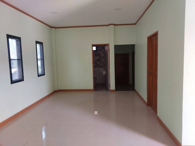 ขายด่วน ขายบ้าน 2 หลัง พร้อมที่ดิน  รวม 379 ตารางวา ปรับราคาลง 20 หมู่ 6 ต.บ้านป่า อ.เมือง จ.พิษณุโลก