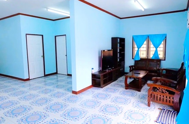 ตลาดไนท์ ปากช่อง 400ม.ให้เช่าบ้านเดี่ยวชั้นเดียว 45ตร.วา. 180ตร.ม. 2นอน 2น้ำ  ฟาร์มโชคชัย รพ.กรุงเทพ ปากช่อง 3.0กม.  ถ.มิตรภาพสายเก่า