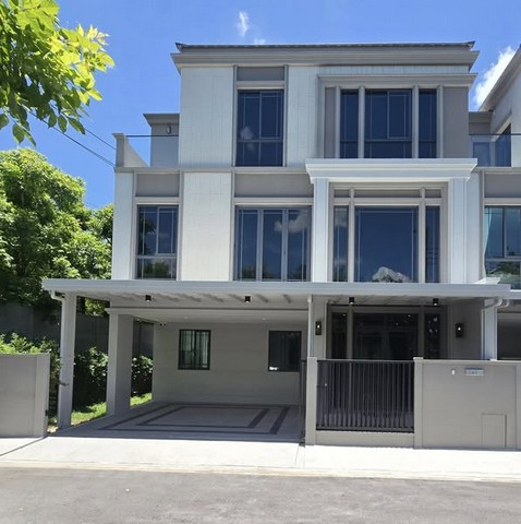 HR2752ให้เช่าทาวน์โฮมหรู 3 ชั้น หลังมุม บ้านกลางเมือง คลาสเซ่ สุขุมวิท 77 ใกล้ BTS อ่อนนุช 