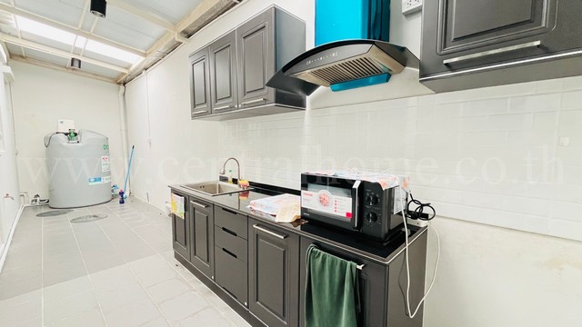 ทาวน์โฮม ซิตี้เซนส์ พลัส ถนนกาญจนาภิเษก ท่าข้าม - พระราม 2 หลังริม