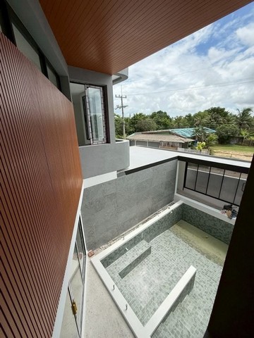 ขายบ้านบ้านหรูดีไซน์ใหม่สไตล์โมเดิร์นพูลวิลล่า Kirinda Villa มีเอกลักษณ์เฉพาะตัว ให้ทุกมุมคือการพักผ่อน บนทำเลศักยภาพ