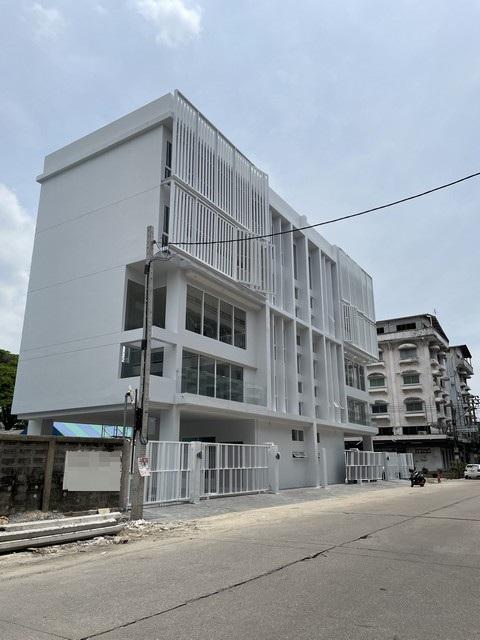 ขายโฮมออฟฟิศสร้างใหม่ 4.5 ชั้น บี-วัน B-ONE ลาดพร้าว-รามคำแหง ลาดพร้าว 130 หรือ รามคำแหง 81 ใกล้ MRT ลาดพร้าว 101 