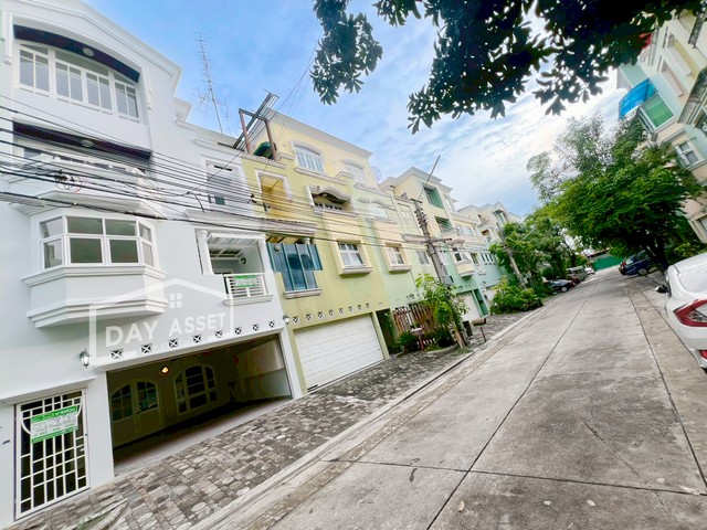 ขายทาวน์โฮม 4 ชั้น หมู่บ้านการ์เด้น ซิตี้ ลากูน ประชาชื่น-งามวงศ์วาน 43 เนื้อที่ 31.7 ตร.ว. ขายเพียง 6,590,000 ล้านบาท