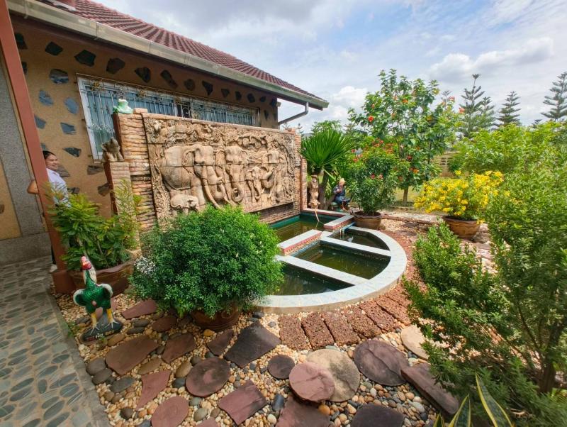 ขายที่ดินพร้อมบ้าน 371 ตรว. บนถนนคลองหก ติดมหาวิทยาลัยราชมงคลธัญบุรี ตำบลคลองหก อำเภอคลองหลวง จังหวัดปทุมธานี