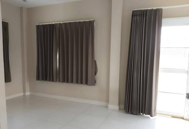 ให้เช่าบ้านเดี่ยว 2 ชั้น 54 ตร.ว. ย่านเจริญราษฎร์ สาทร เหมาะทำออฟฟิศ หรือพักอาศัย ใกล้เทอมินอล21