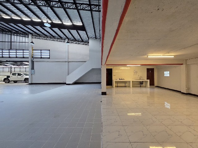 ให้เช่า ออฟฟิศ+โกดัง ซ.ลาดพร้าว 38 พื้นที่ 490 ตร.ม. ค่าเช่าถูกที่สุดในย่าน ใกล้ MRT ลาดพร้าว จตุจักร กทม