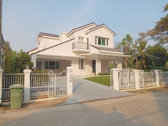 ให้เช่าบ้านเดี่ยว 2 ชั้น 153 ตร.ว โครงการลดาวัลย์ ศรีนครินทร์ ซอยศรีด่าน 14 ใกล้รถไฟฟ้า