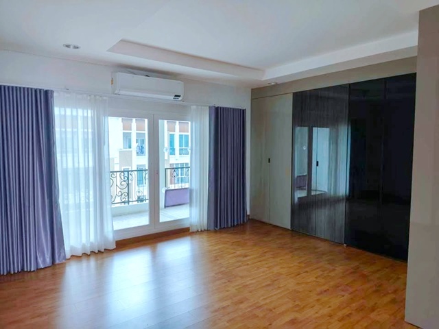 ซ. สุขสวัสดิ์ 56-64 ให้เช่าโฮมออฟฟิศ 4 ชั้น  280 ตร.ม. บิ๊กซี สุขสวัสดิ์ 150 ม.ตลาดพระประแดง 600 ม. พระจอมเกล้าธนบุรี 2.9 กม.4 นอน 4 น้ำ