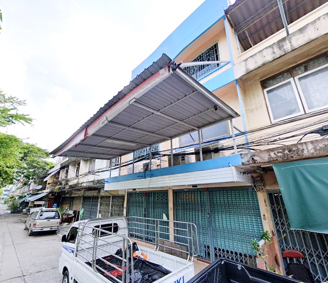 บิ๊กซี BTS สำโรง 900 ม.อิมพีเรียลสำโรง 900 ม.ให้เช่าอาคารพาณิชย์ 3 ชั้น 2คูหา กว้าง 8 เมตร 422ตร.ม.รร.นานาชาติเซนต์แอนดรูว์ส  2กม. 3นอน 