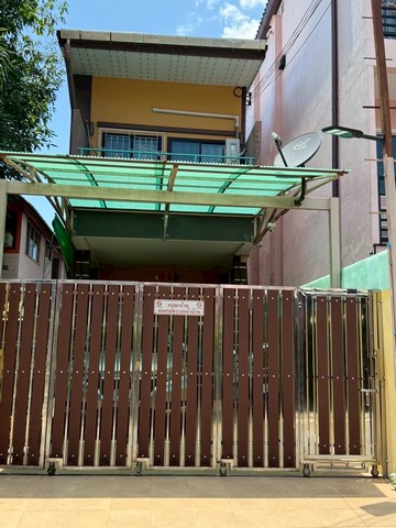 ขายบ้าน2ชั้น 32ตรว. 2นอน3น้ำ 8ลบ. ทำAirbnbได้ อยู่เขตคูเมืองสวนดอก ถ.สิงหราช ซอย2 ต.ศรีภูมิ อ.เมือง เชียงใหม่