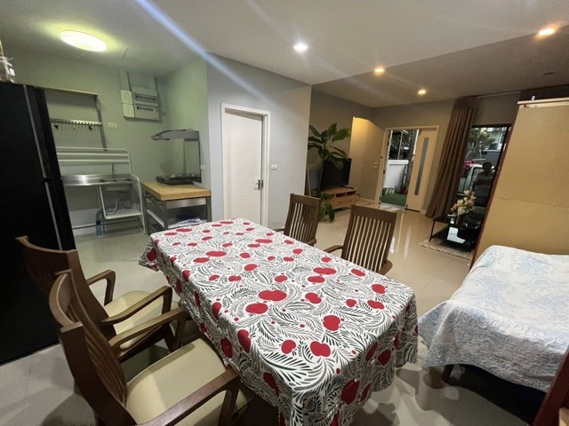 ให้เช่าทาวโฮม3 ชั้น ตรงข้ามซอยนวลจันทร์ ย่าน ลาดพร้าว 101 ใกล้ โรงเรียนเลิศหล้าโครงการ Plex residence ถนน เกษตร-นวมินทร์